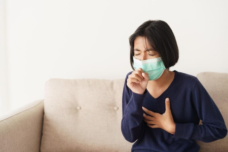 Kenali Penyebab Batuk Berdarah, Ini Rekomendasi Obat di Apotek